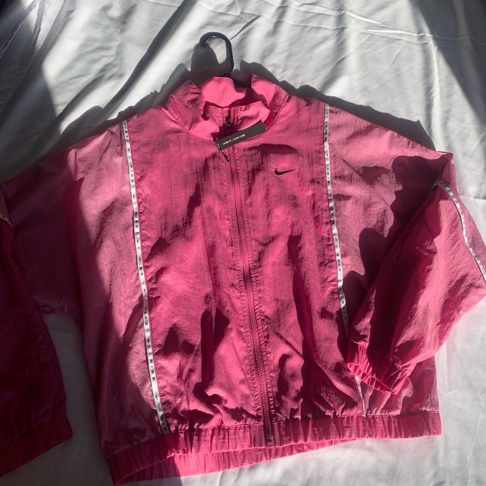Nike wind breaker